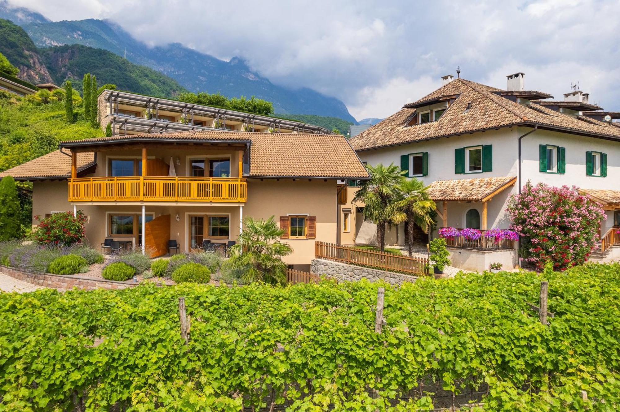 Weinhof Am See Caldaro Exterior photo